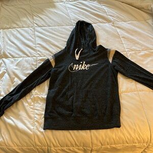 Nike woman sweater